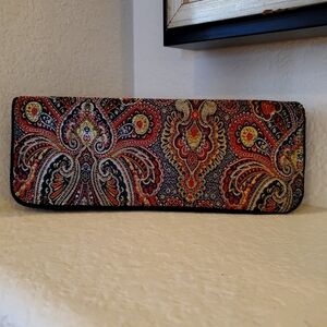Shiraleah Clutch Wallet Paisley Floral Design